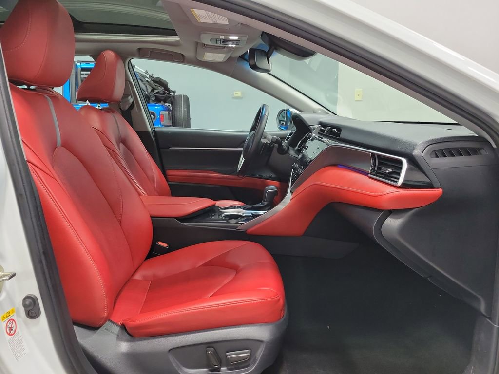 Used 2018 Toyota Camry XSE w/ Driver Assist Package FWD image 17