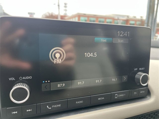 Used 2023 Honda HR-V LX image 16