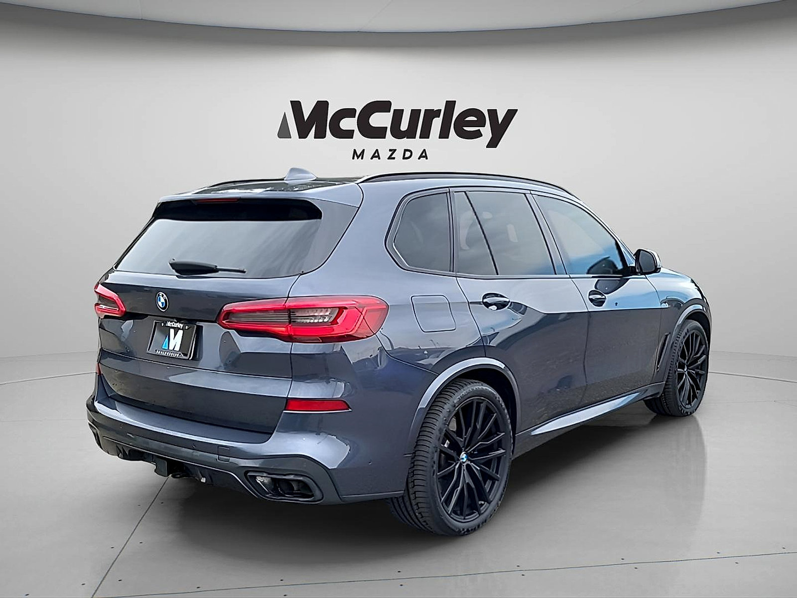 Used 2019 BMW X5 xDrive50i w/ M Sport Package AWD/4WD image 7