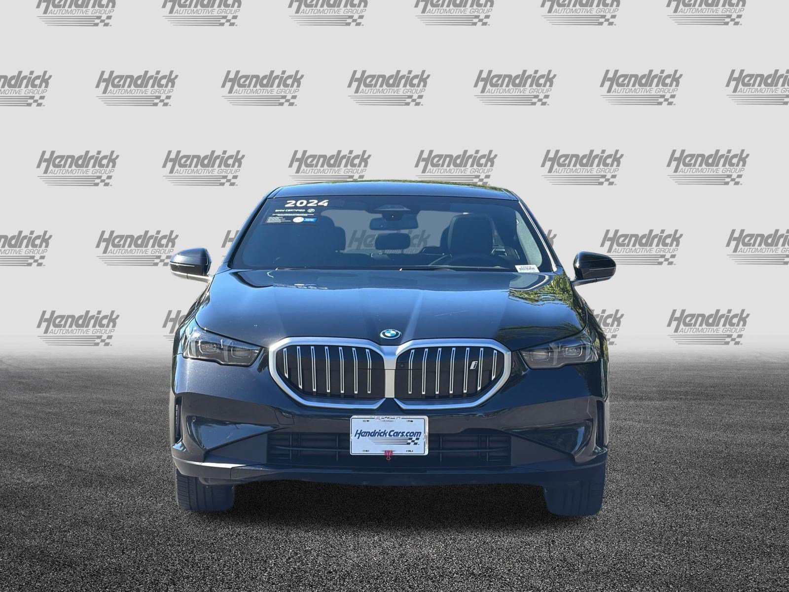 Used 2024 BMW i5 eDrive40i w/ Executive Package RWD image 10