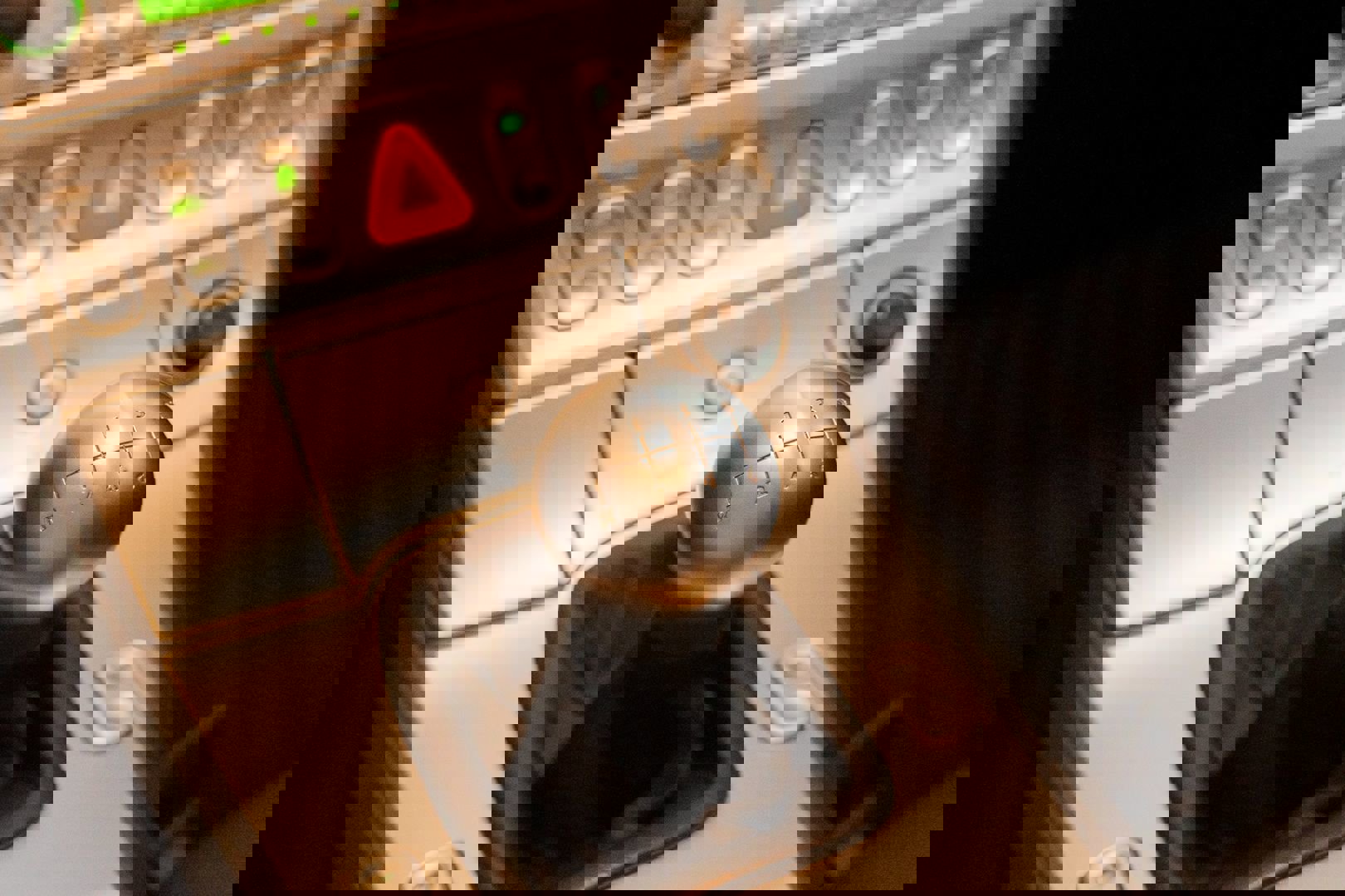 Used 2006 Chrysler Crossfire Coupe image 31