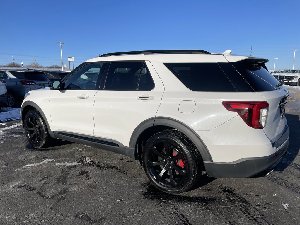 Used 2020 Ford Explorer ST w/ ST Street Pack image 5