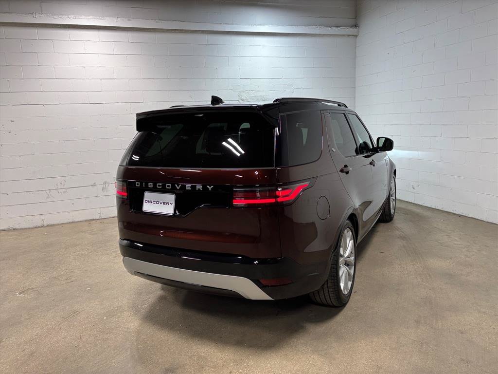 New 2026 Land Rover Discovery Limited Edition AWD/4WD image 7