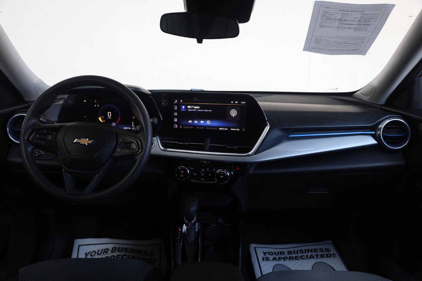 Used 2024 Chevrolet Trax LT FWD image 29