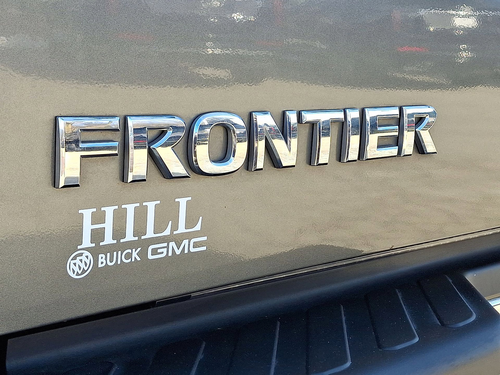 Used 2016 Nissan Frontier SL w/ Moonroof Package image 24