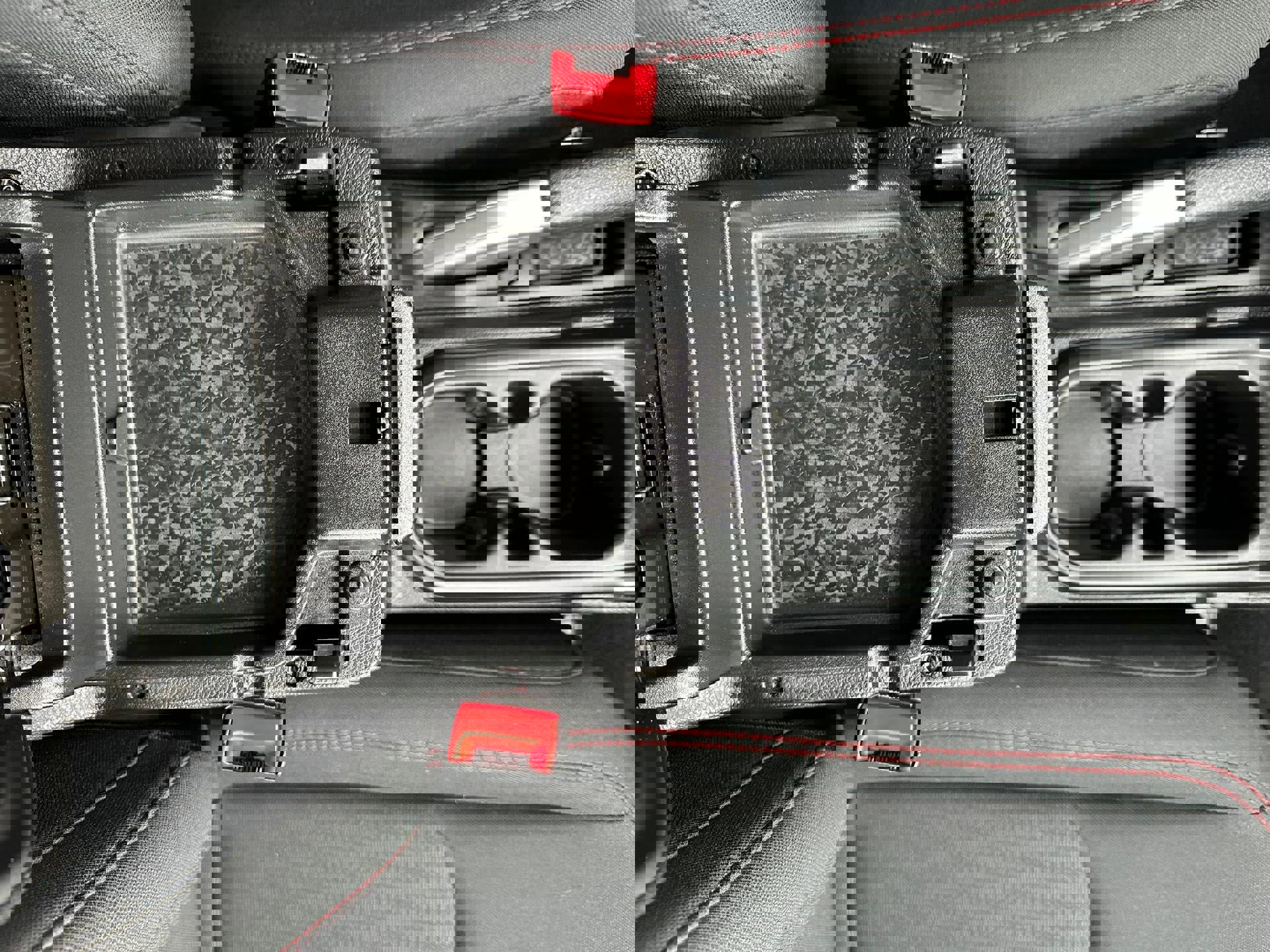 Used 2018 Jeep Wrangler Unlimited Rubicon image 24