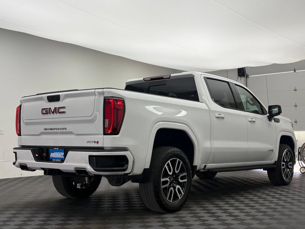 Used 2024 GMC Sierra 1500 AT4 w/ AT4 Premium Package AWD/4WD image 7