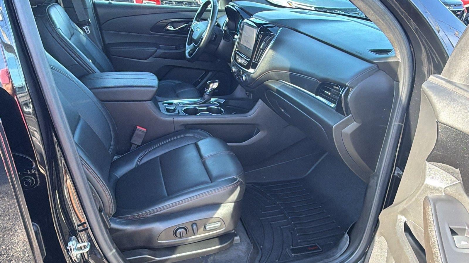 Used 2022 Chevrolet Traverse RS AWD/4WD image 20