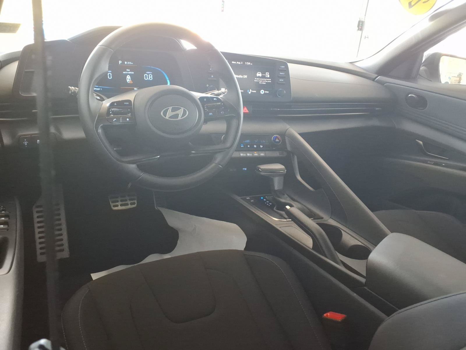 Certified 2025 Hyundai Elantra Sport w/ Cargo Package FWD image 14