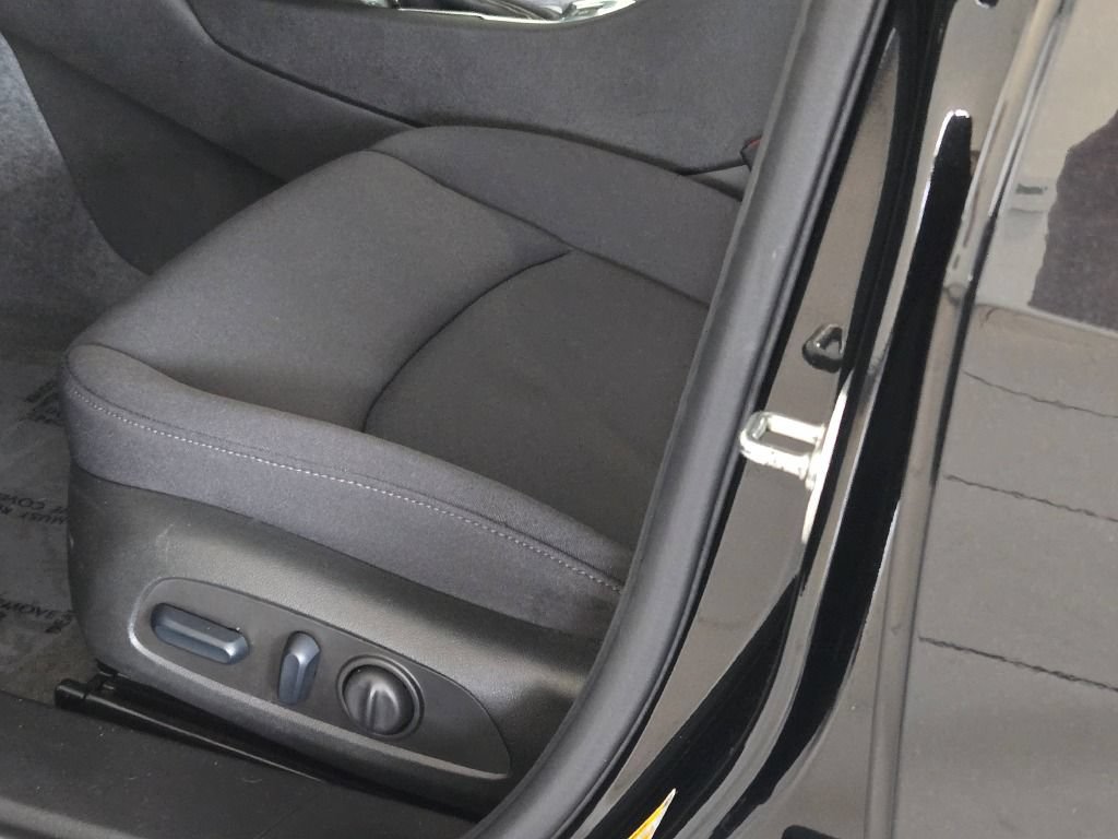 Used 2024 Chevrolet Malibu LT FWD image 21