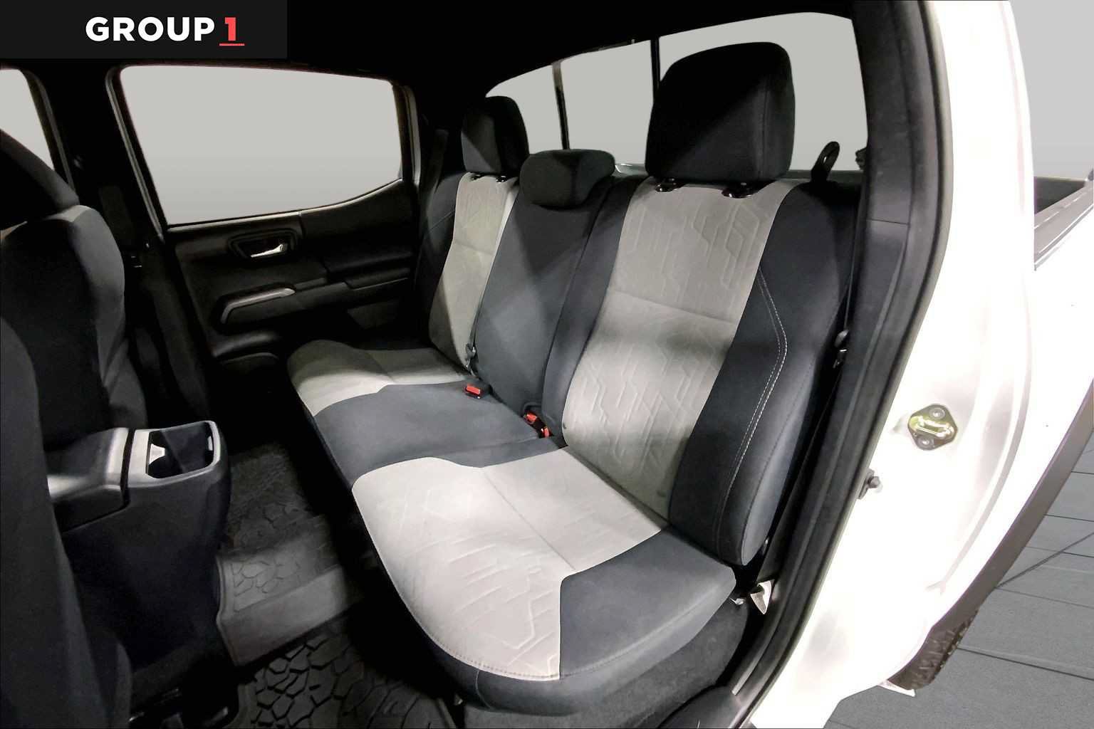 Used 2020 Toyota Tacoma TRD Off-Road w/ Technology Package AWD/4WD image 41