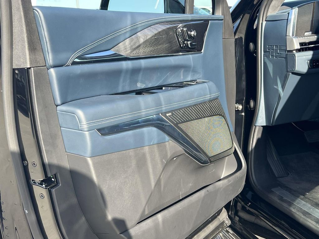 New 2025 Cadillac Escalade IQ Sport 2 image 10