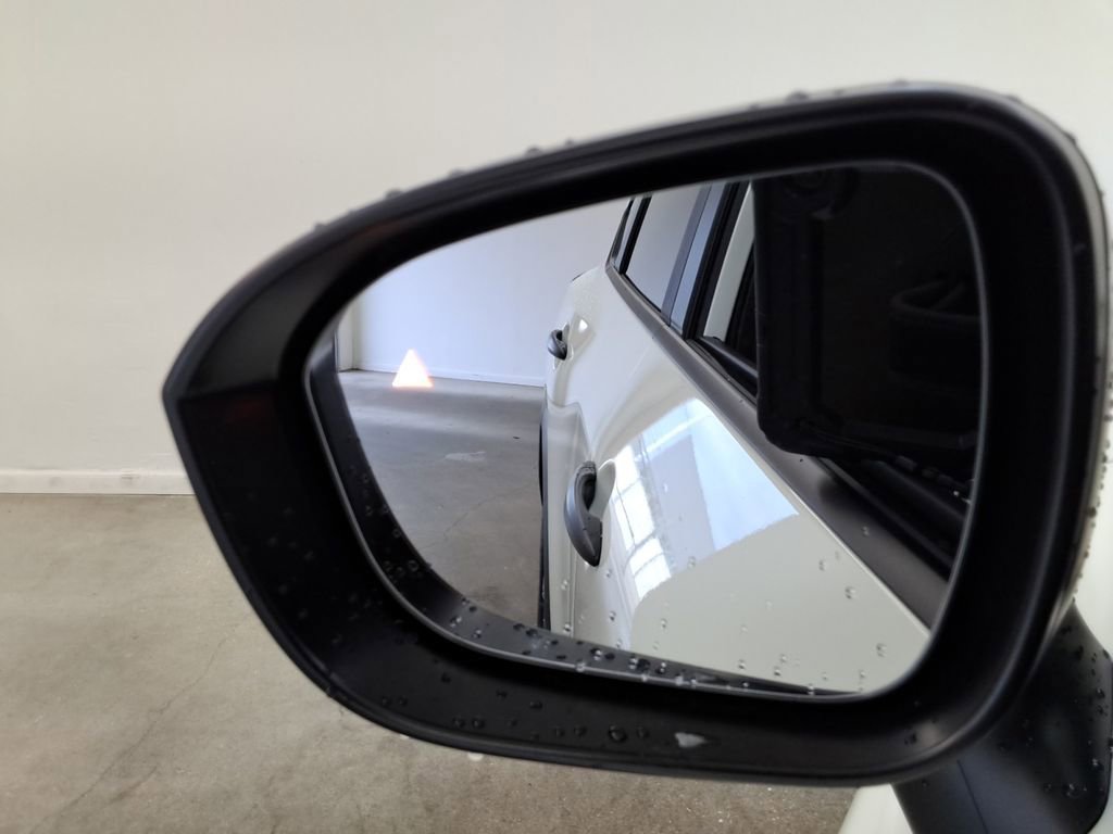 Used 2025 Nissan Rogue S image 21