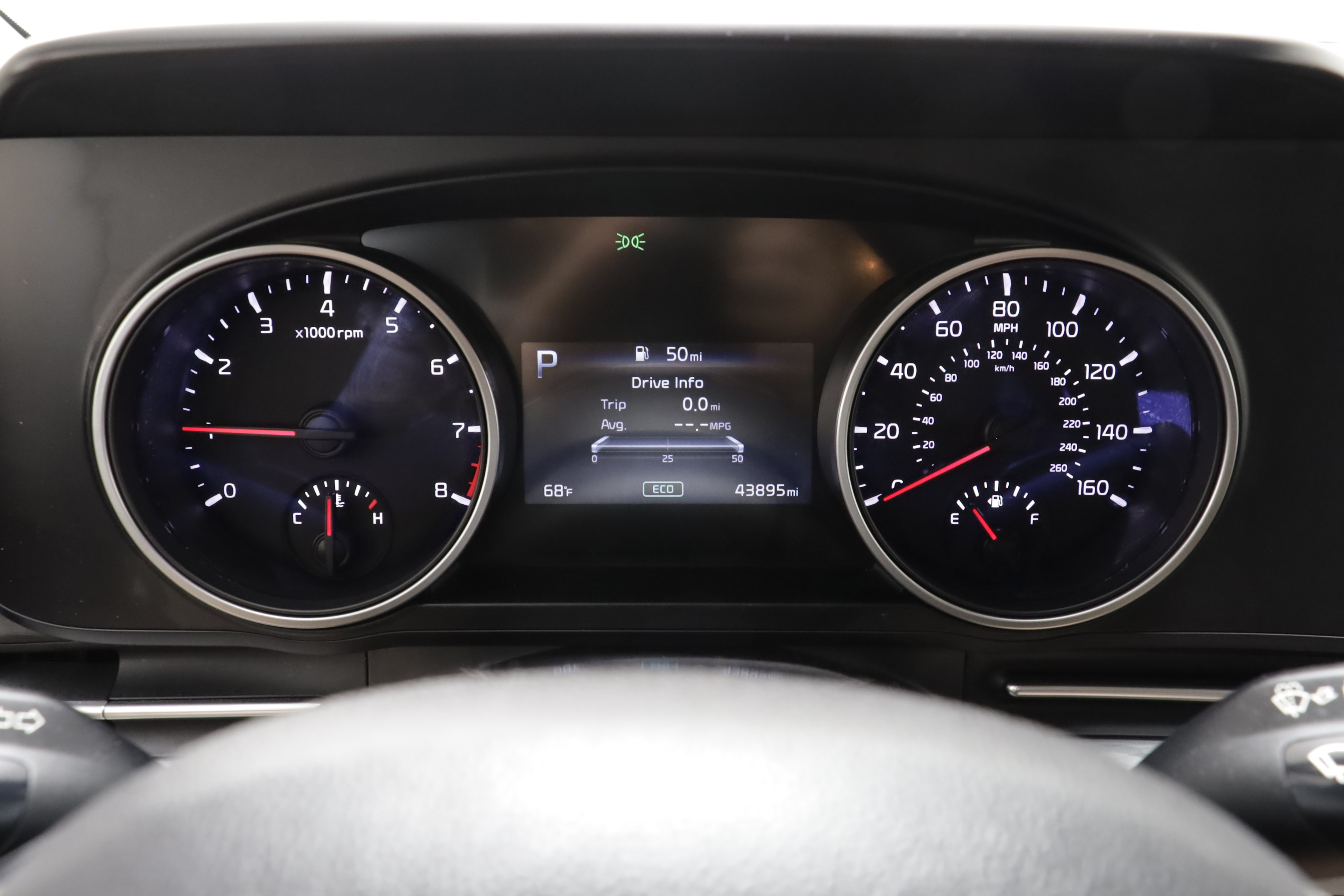 Used 2024 Kia Carnival LX FWD image 9