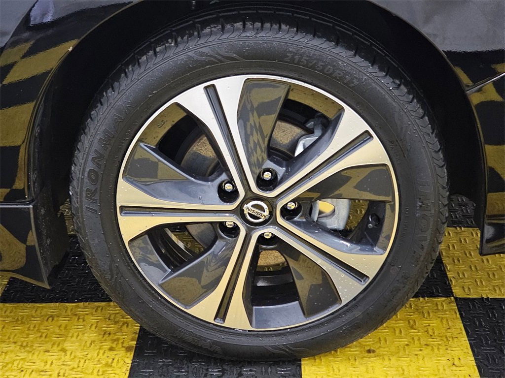 Used 2019 Nissan Leaf SV Plus w/ SV Plus Technology Package image 9