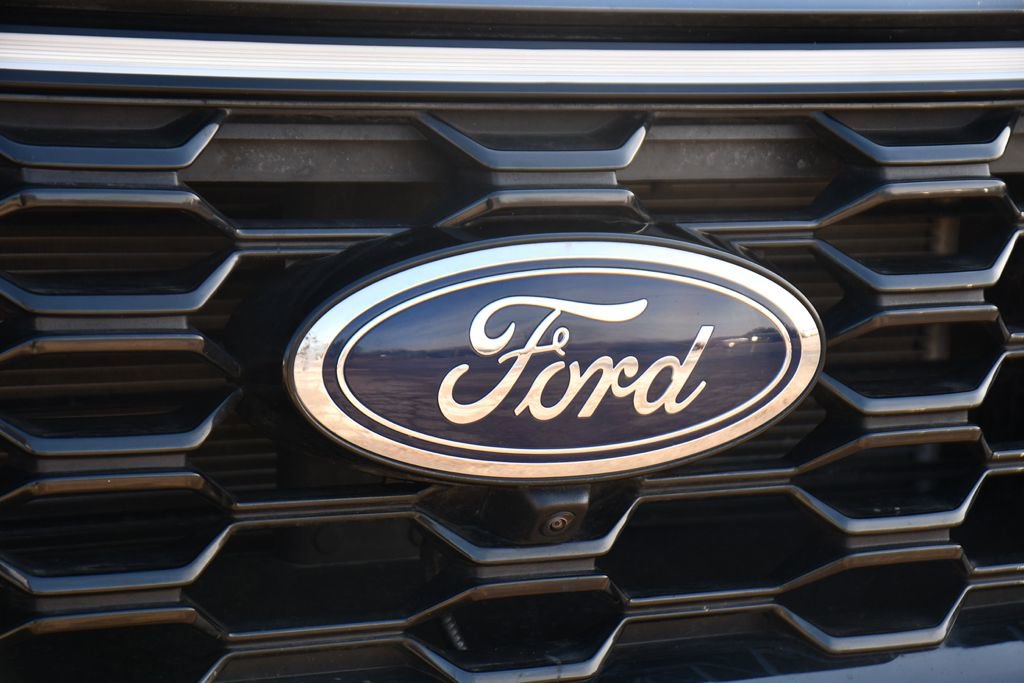 Used 2023 Ford Escape ST-Line Elite w/ Premium Technology Package image 35