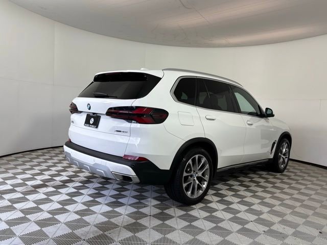 Used 2024 BMW X5 xDrive40i w/ Premium Package image 7