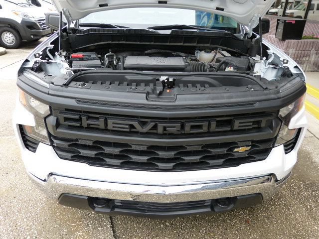 Used 2025 Chevrolet Silverado 1500 W/T RWD image 9