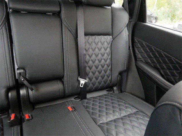 Used 2025 Mitsubishi Outlander SEL image 15