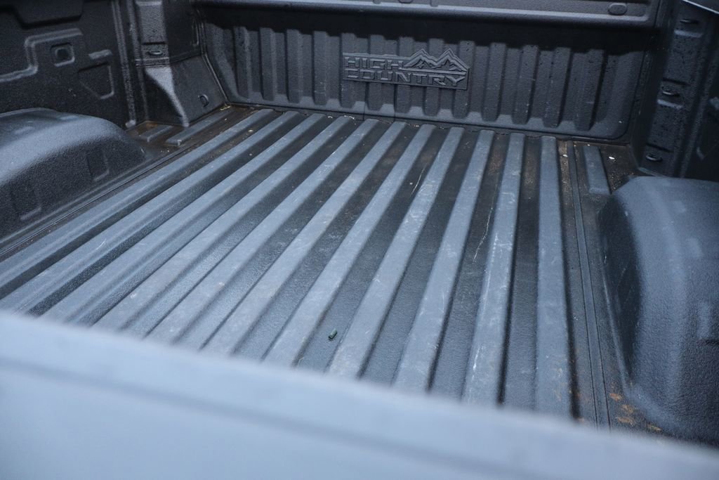 Used 2021 Chevrolet Silverado 2500 High Country w/ Technology Package image 39