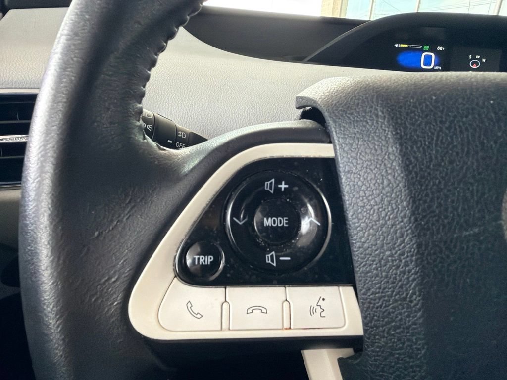 Used 2016 Toyota Prius Three Touring FWD image 29