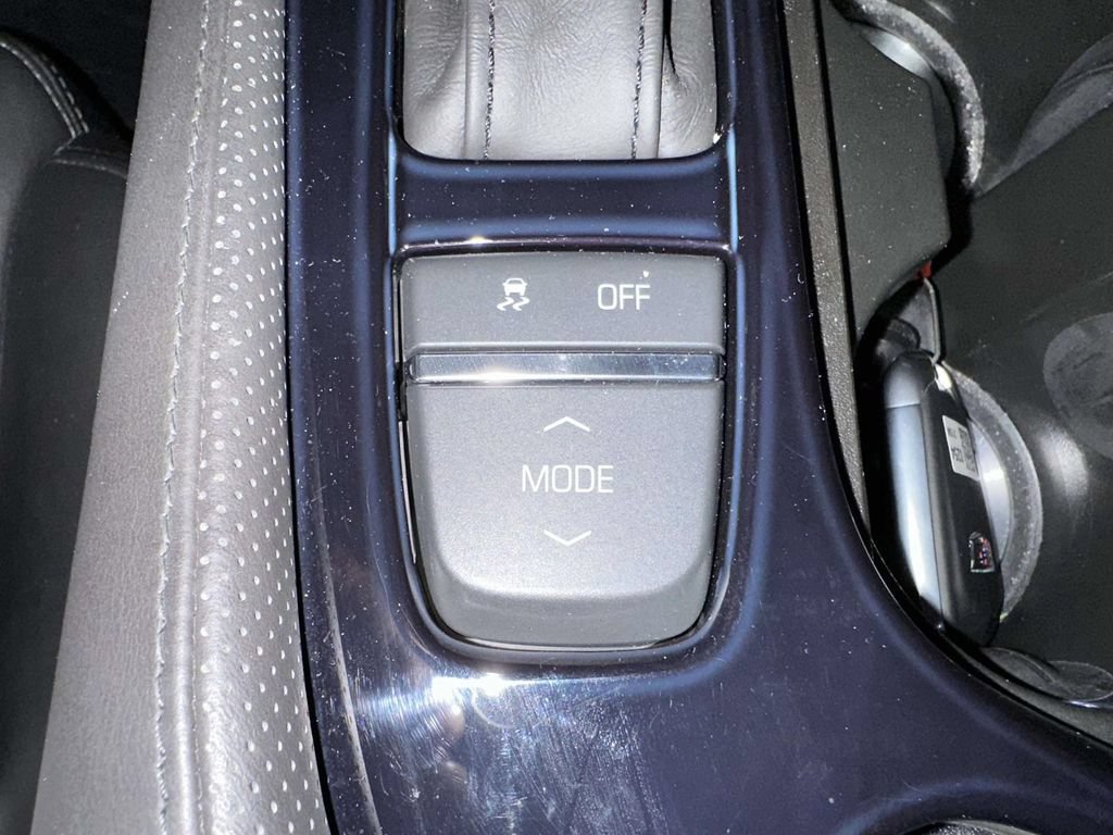 Used 2018 Cadillac CTS Luxury AWD/4WD image 26