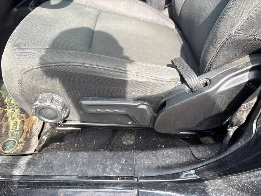 Used 2018 Jeep Wrangler Unlimited Sport S AWD/4WD image 16