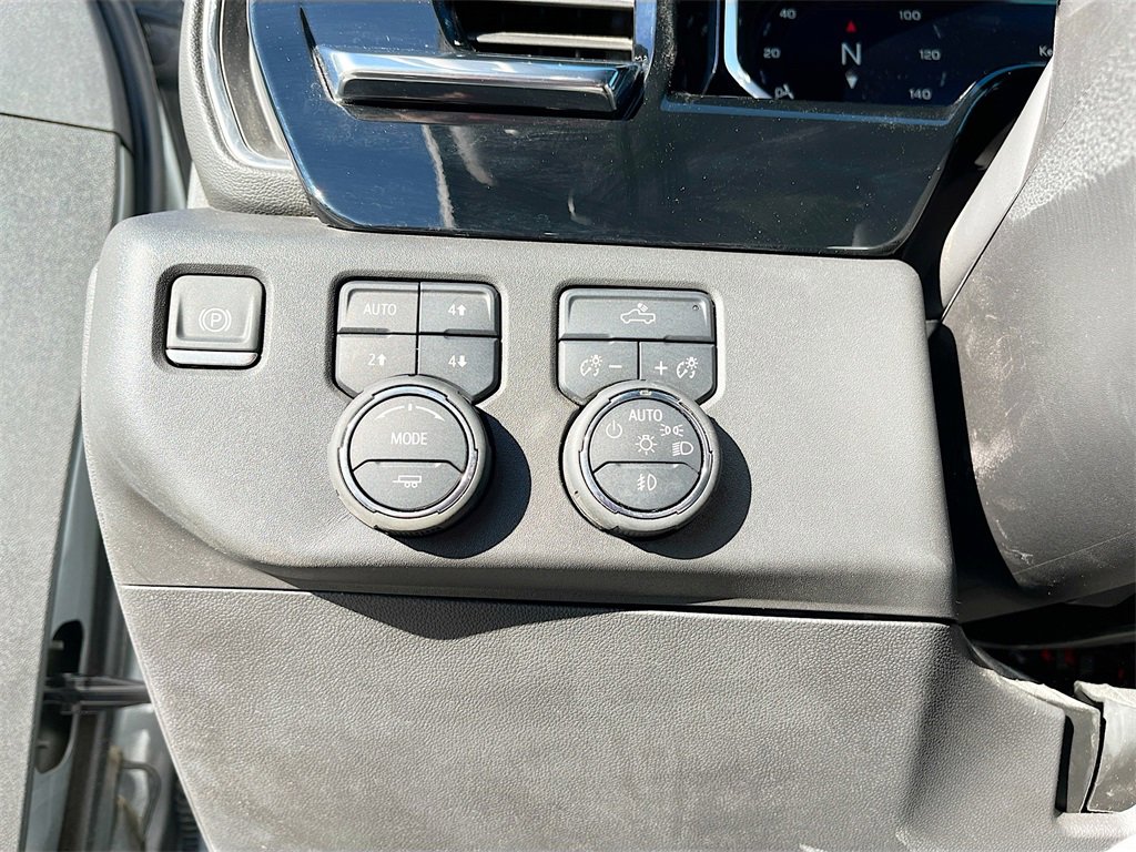 Used 2025 Chevrolet Silverado 1500 RST w/ Z71 Off-Road Package image 10