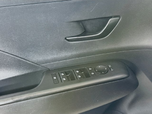 Used 2025 Hyundai Kona SE FWD image 23