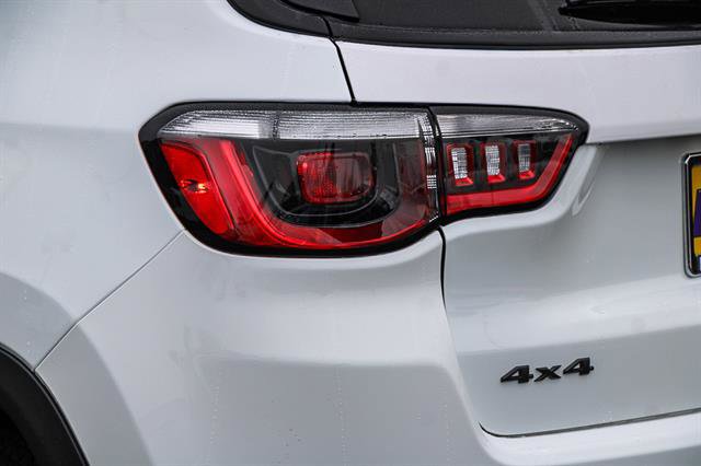 New 2026 Jeep Compass Latitude image 11