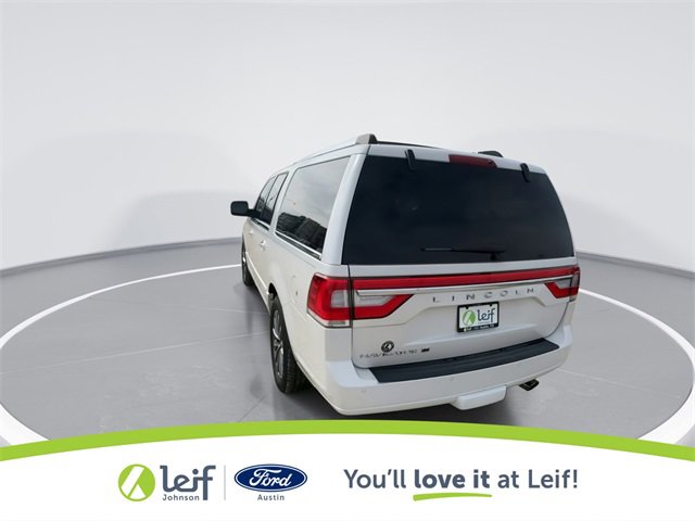 Used 2017 Lincoln Navigator L Select image 9