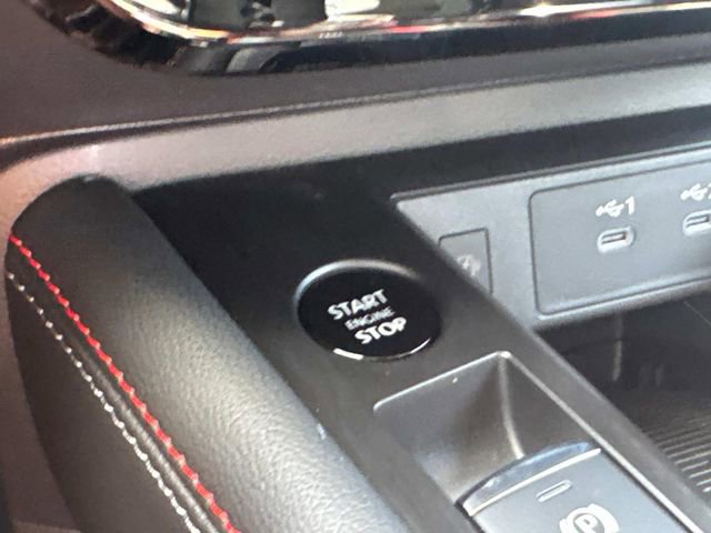 New 2025 Nissan Kicks SR w/ SR Premium Package image 33