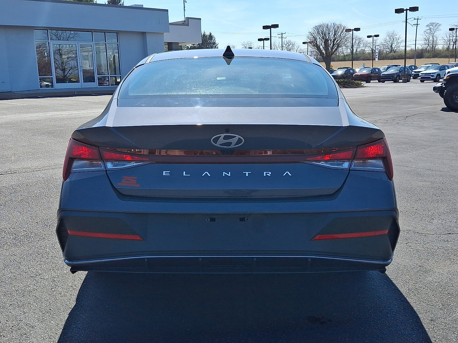 Used 2024 Hyundai Elantra SEL FWD image 5