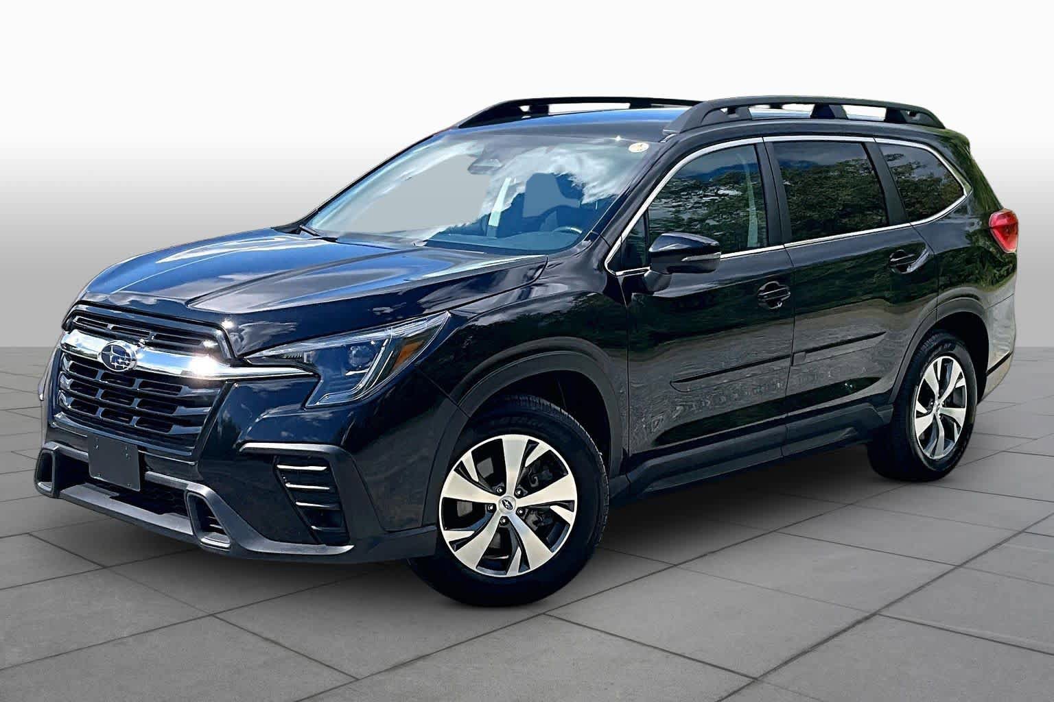 Used 2023 Subaru Ascent Premium w/ Convenience Package
