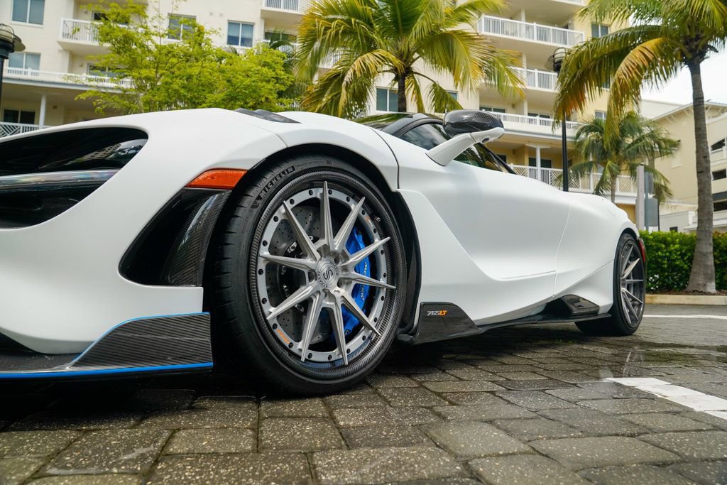 Used 2021 McLaren 765LT image 13