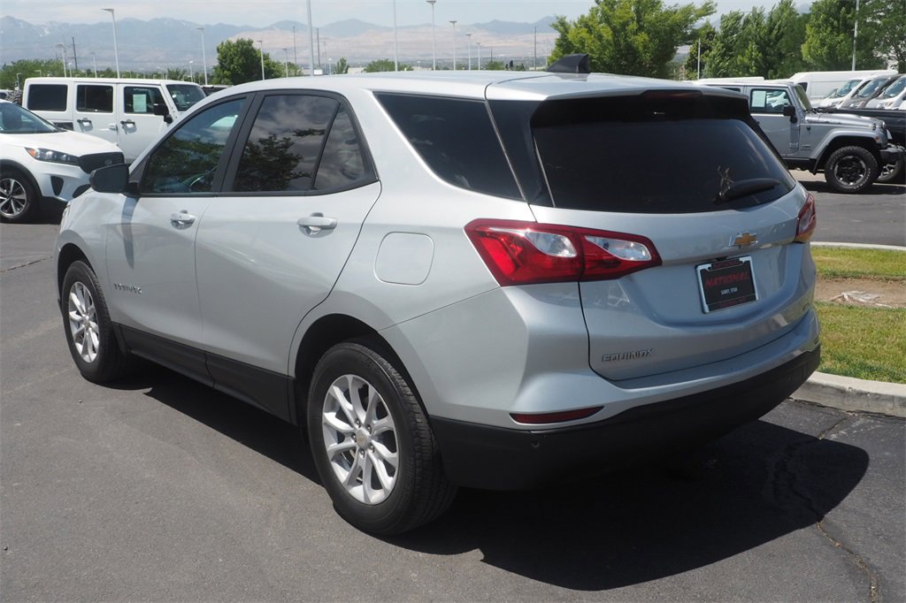Used 2021 Chevrolet Equinox LS w/ LS Convenience Package image 7
