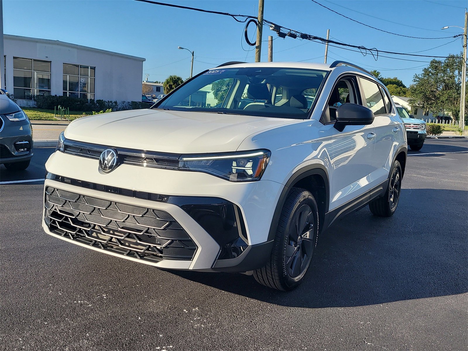 Used 2025 Volkswagen Taos S image 4