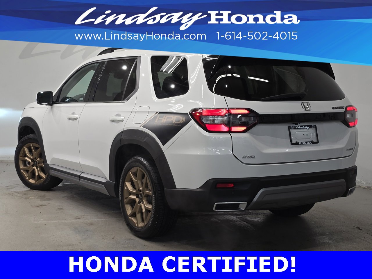 Certified 2024 Honda Pilot Touring image 4