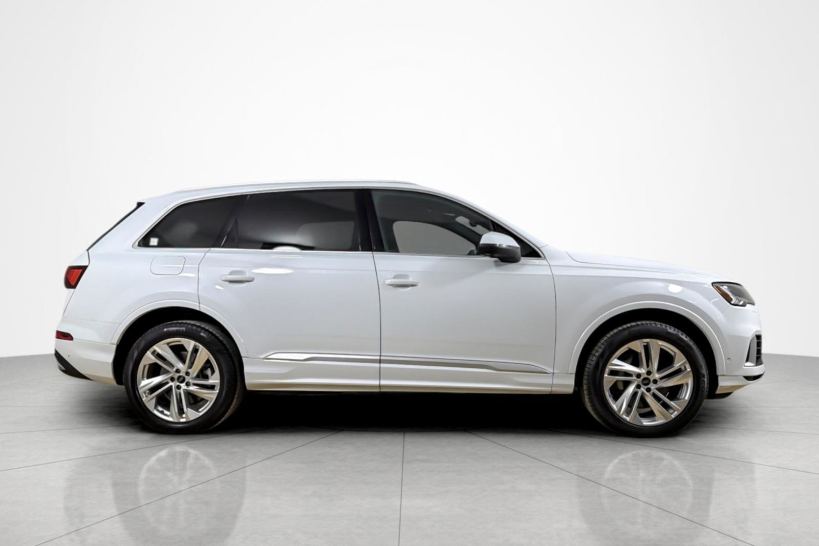 Used 2023 Audi Q7 3.0T Premium w/ Convenience Package AWD/4WD image 6