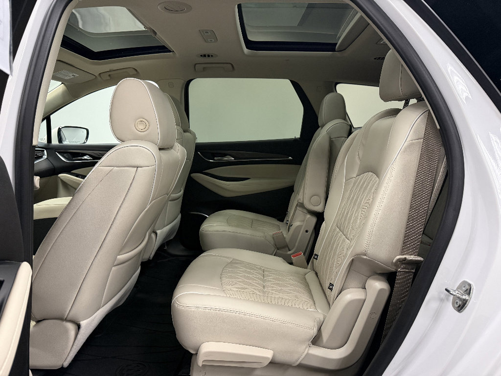 Used 2024 Buick Enclave Avenir w/ Avenir Technology Package AWD/4WD image 22
