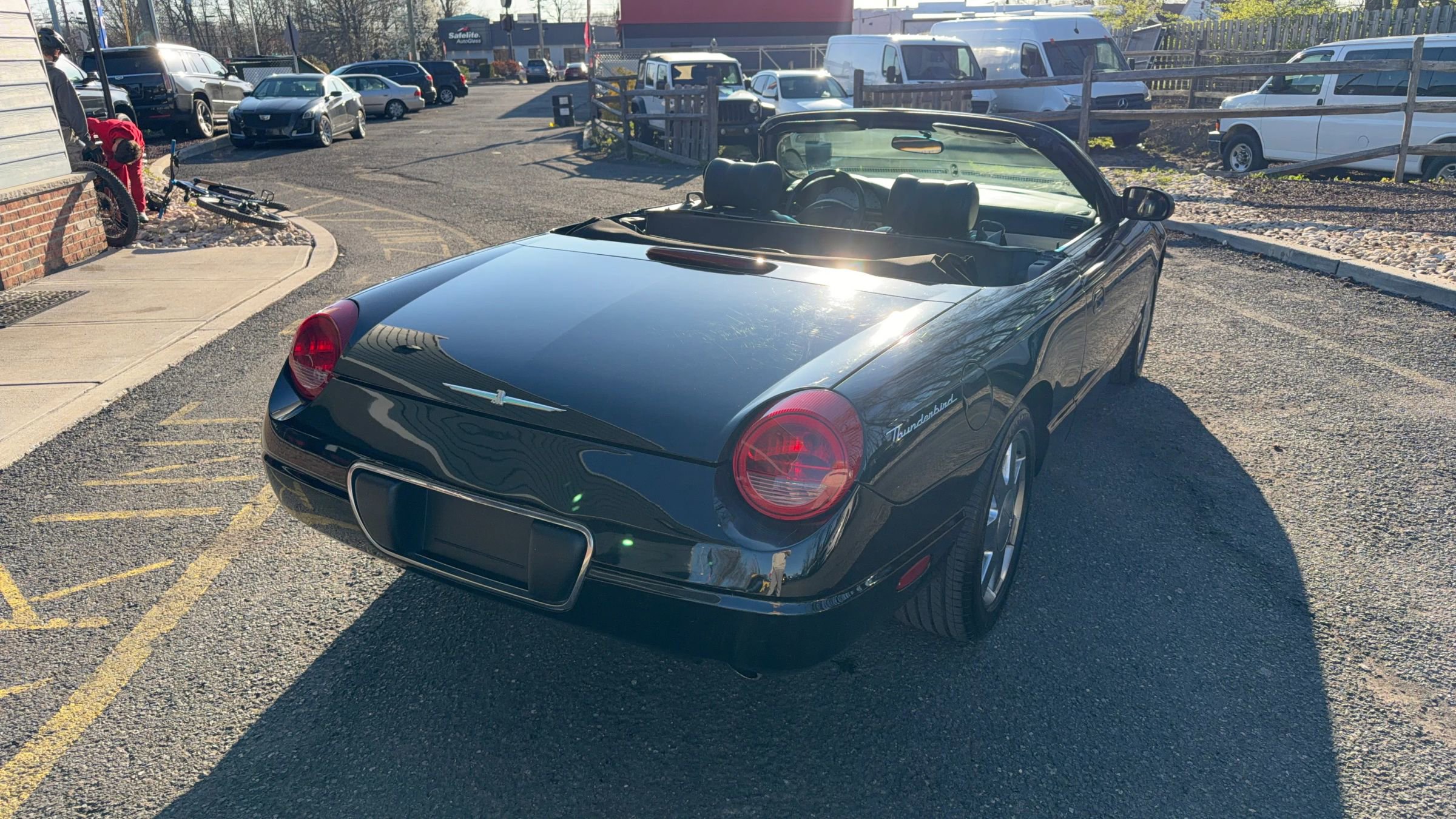 Used 2002 Ford Thunderbird image 38