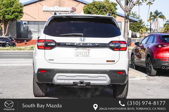 Used 2025 Honda Pilot TrailSport image 7