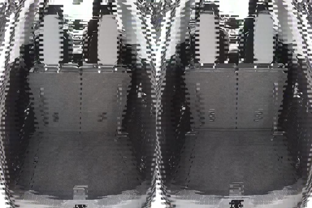 Used 2021 Ford Explorer XLT w/ Equipment Group 202A image 24