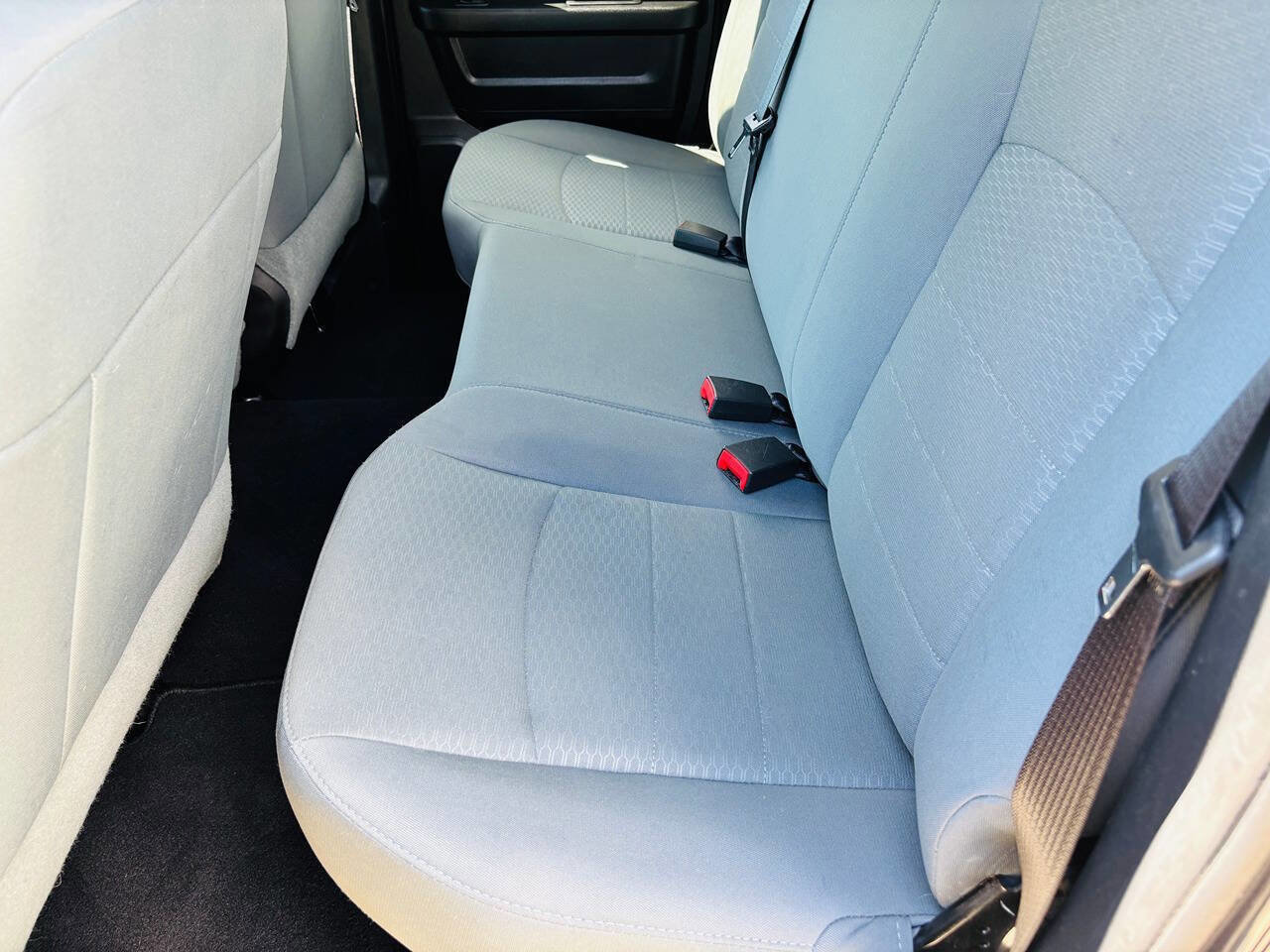 Used 2015 RAM 1500 Express image 20