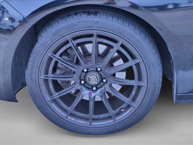Used 2017 Acura TLX w/ Technology Package FWD image 9