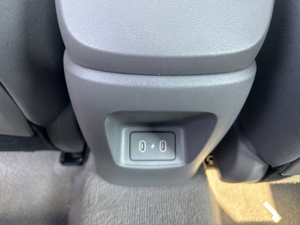 Used 2025 Hyundai Elantra SEL image 13