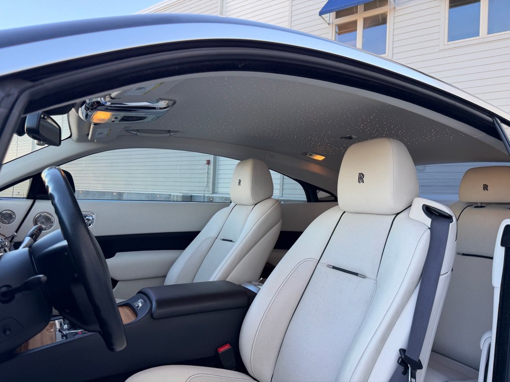 Used 2017 Rolls-Royce Wraith RWD image 14