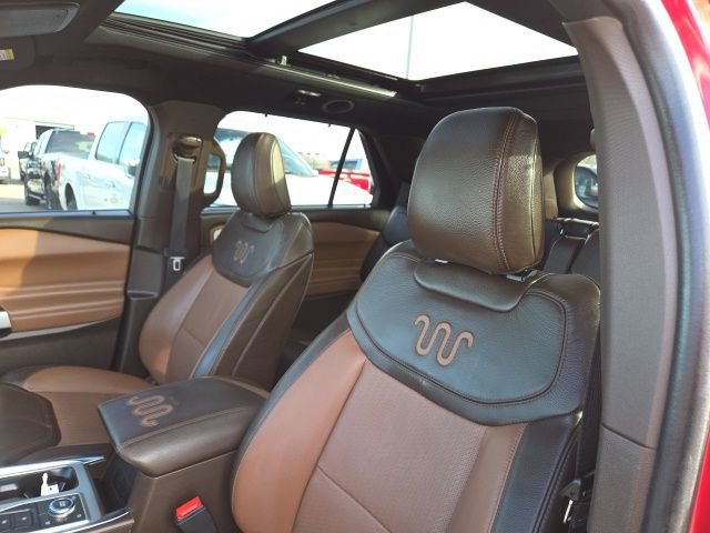 Certified 2024 Ford Explorer King Ranch w/ Technology Package AWD/4WD image 27