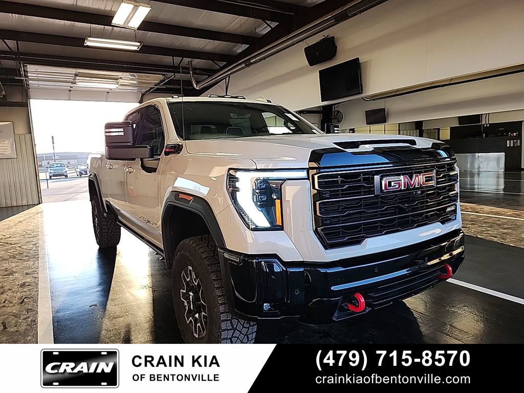 Used 2026 GMC Sierra 2500 AT4X image 2
