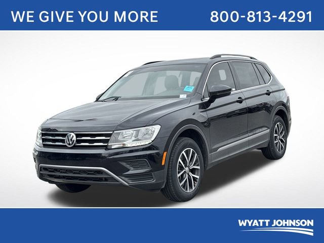 Used 2020 Volkswagen Tiguan SE w/ Panoramic Sunroof Package